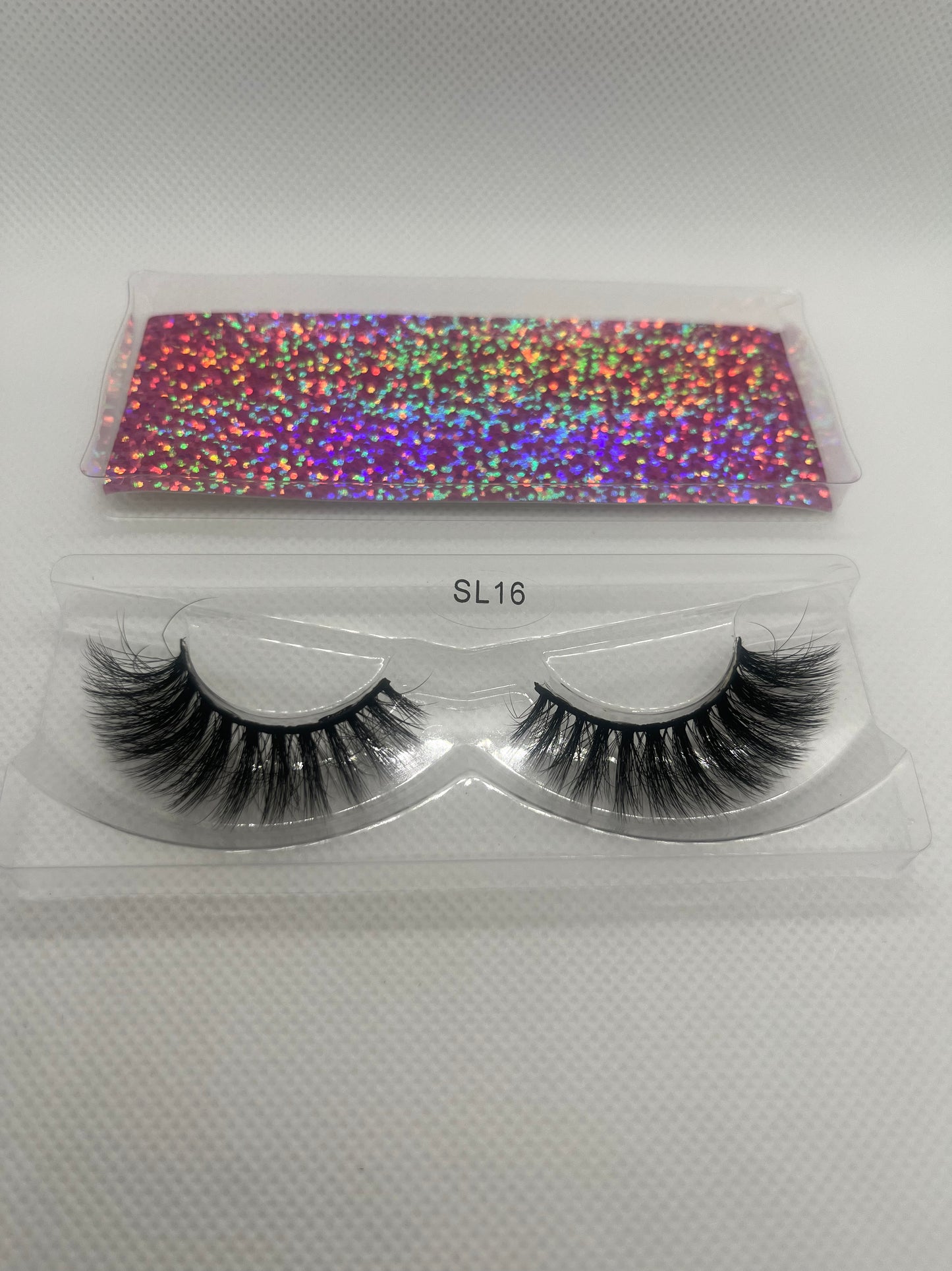 SL16 strip lash